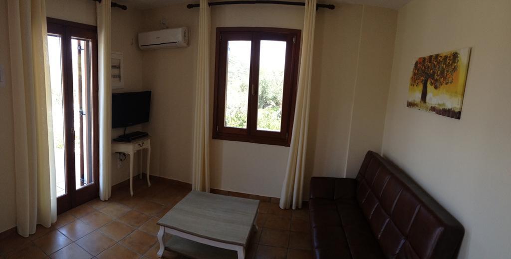 Appartamento Tesoro Of Ithaca Stavros  Esterno foto